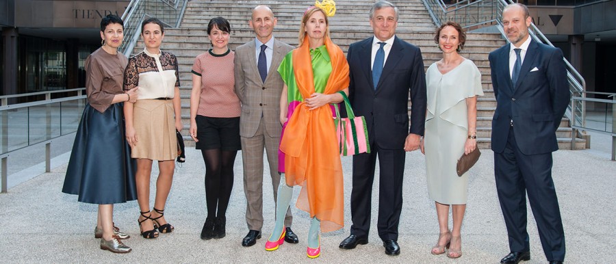 Encuentro de los disenadores espanoles con Jose Manuel Soria y Antonio Tajani