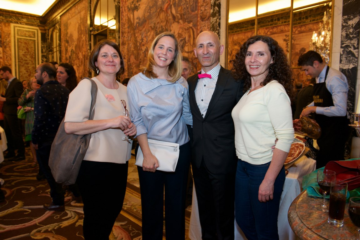 Modesto Lomba con Sheila Loewe y Laura del Sol