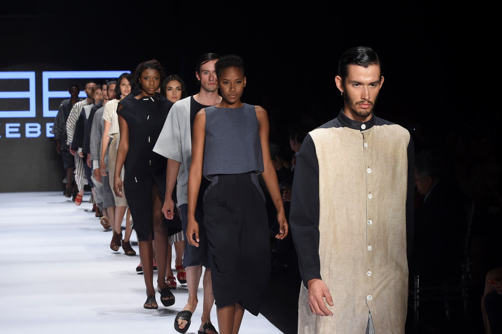 Pasarela; Etxeberria; BFW 2016; Museo Nacional; Bogota; Destino de Moda; Camara Lucida