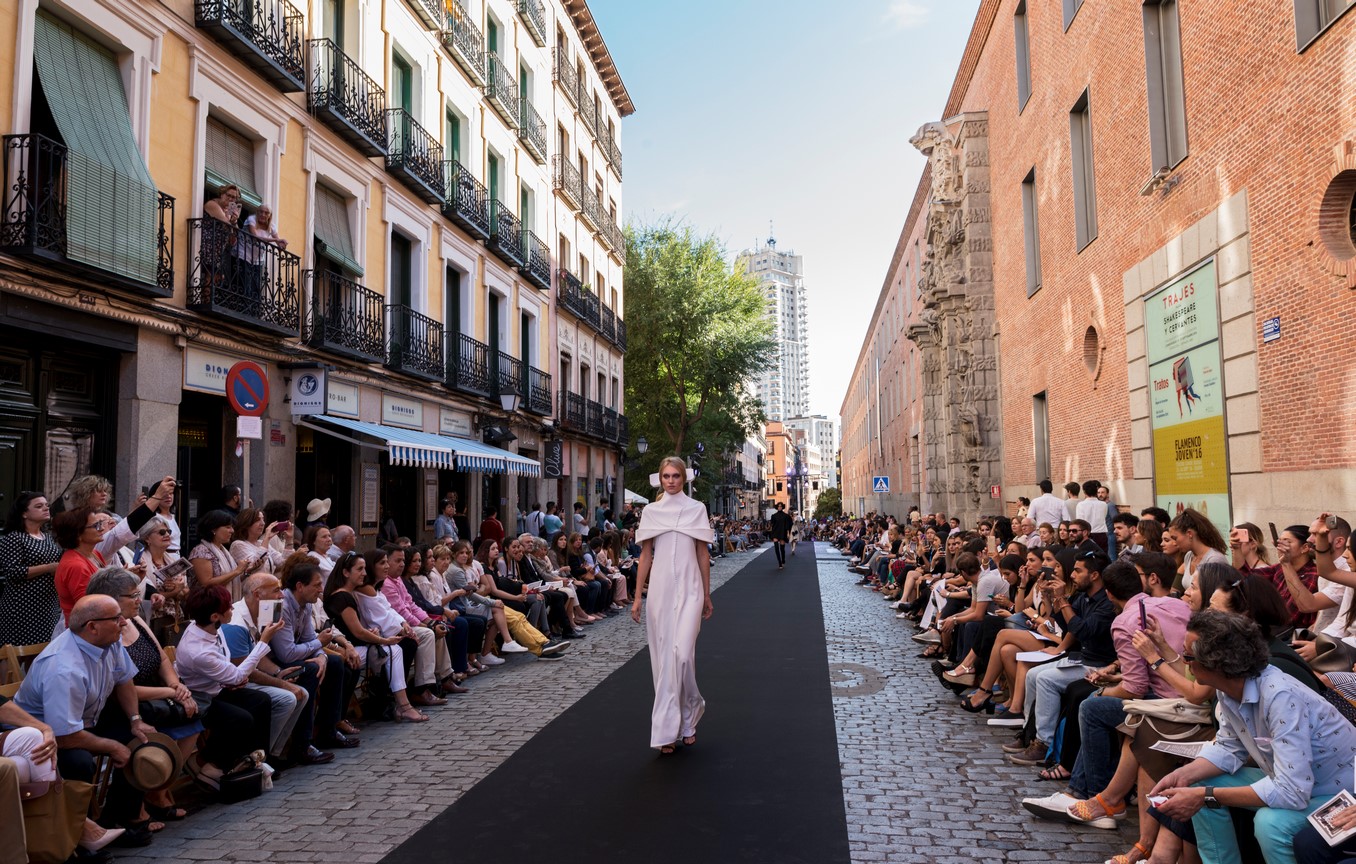 Desfile alumnos CSDMM