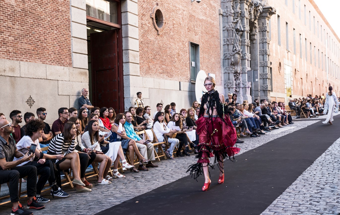 Desfile alumnos CSDMM