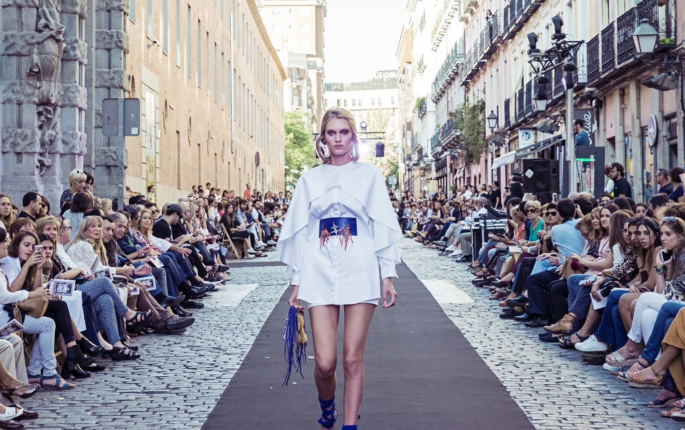 Desfile alumnos CSDMM