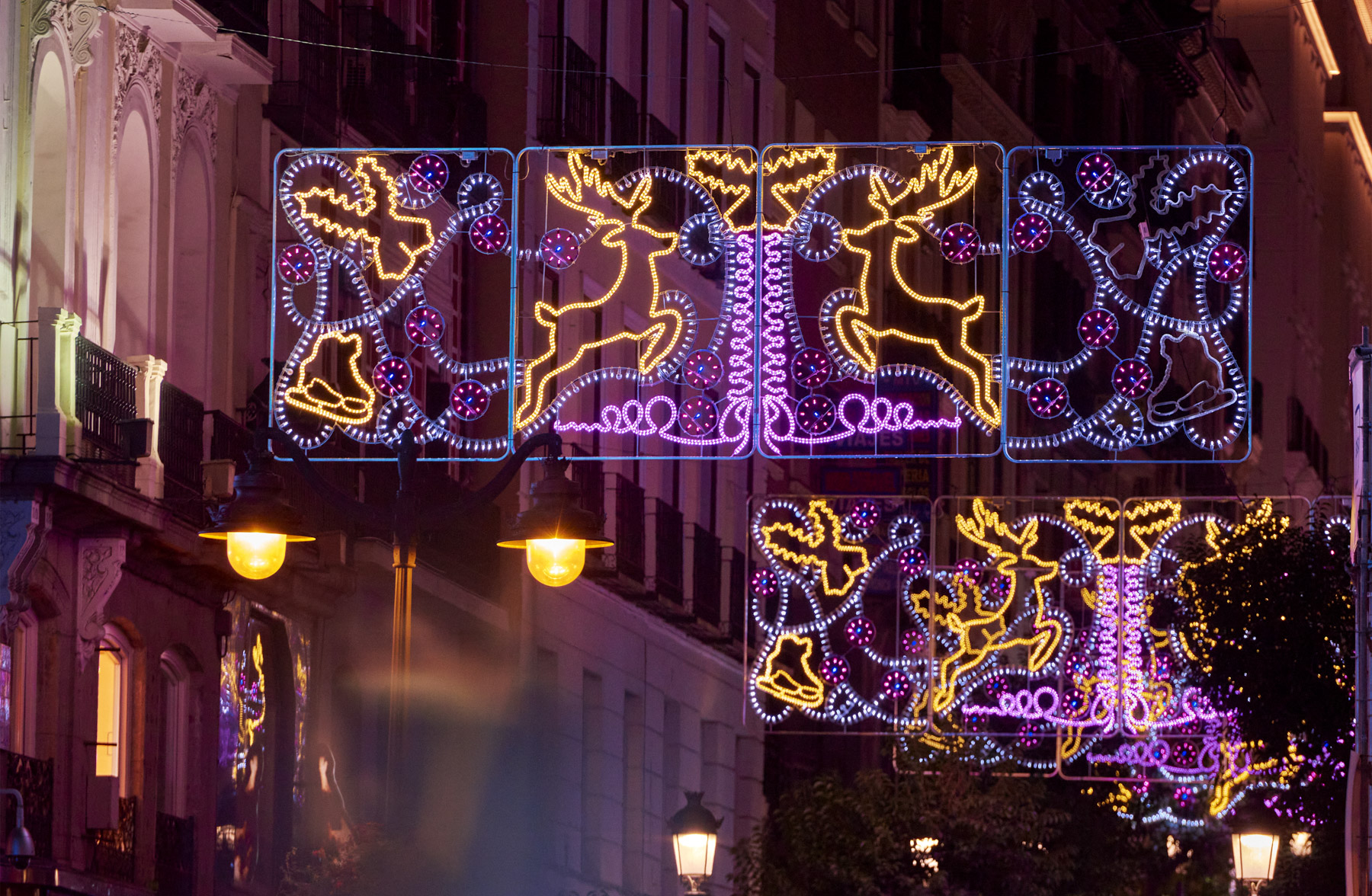 Maya Hansen en la Calle Montera