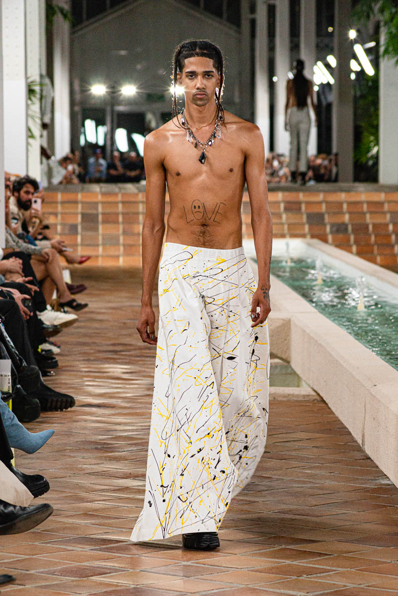 Acromatyx_Calma_003_KristenWicce_Desfile-11