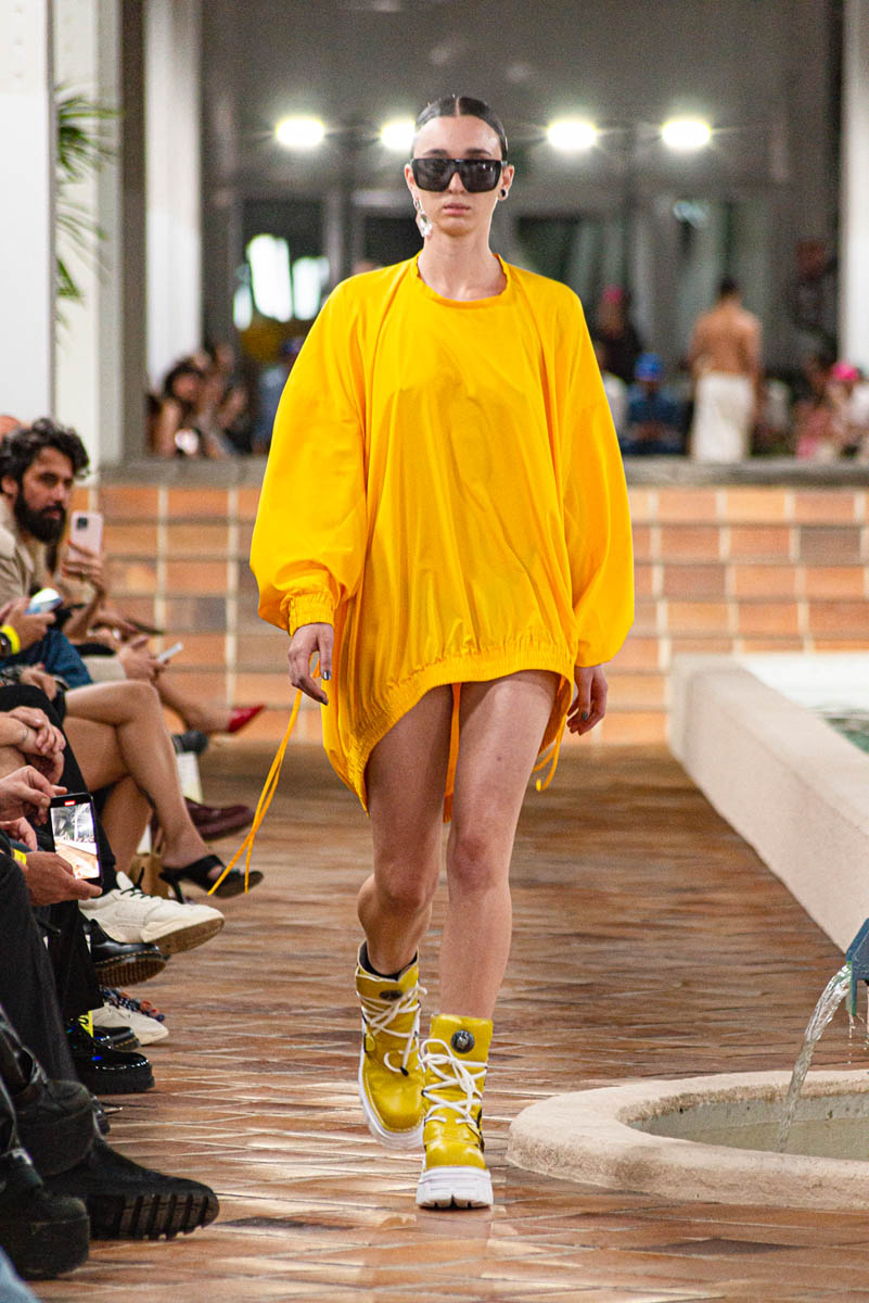 Acromatyx_Calma_003_KristenWicce_Desfile-14