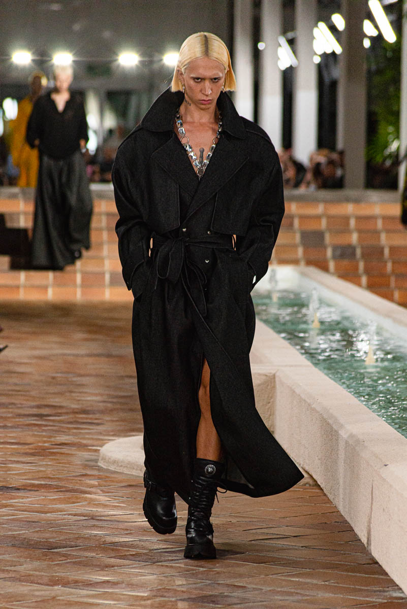 Acromatyx_Calma_003_KristenWicce_Desfile-19