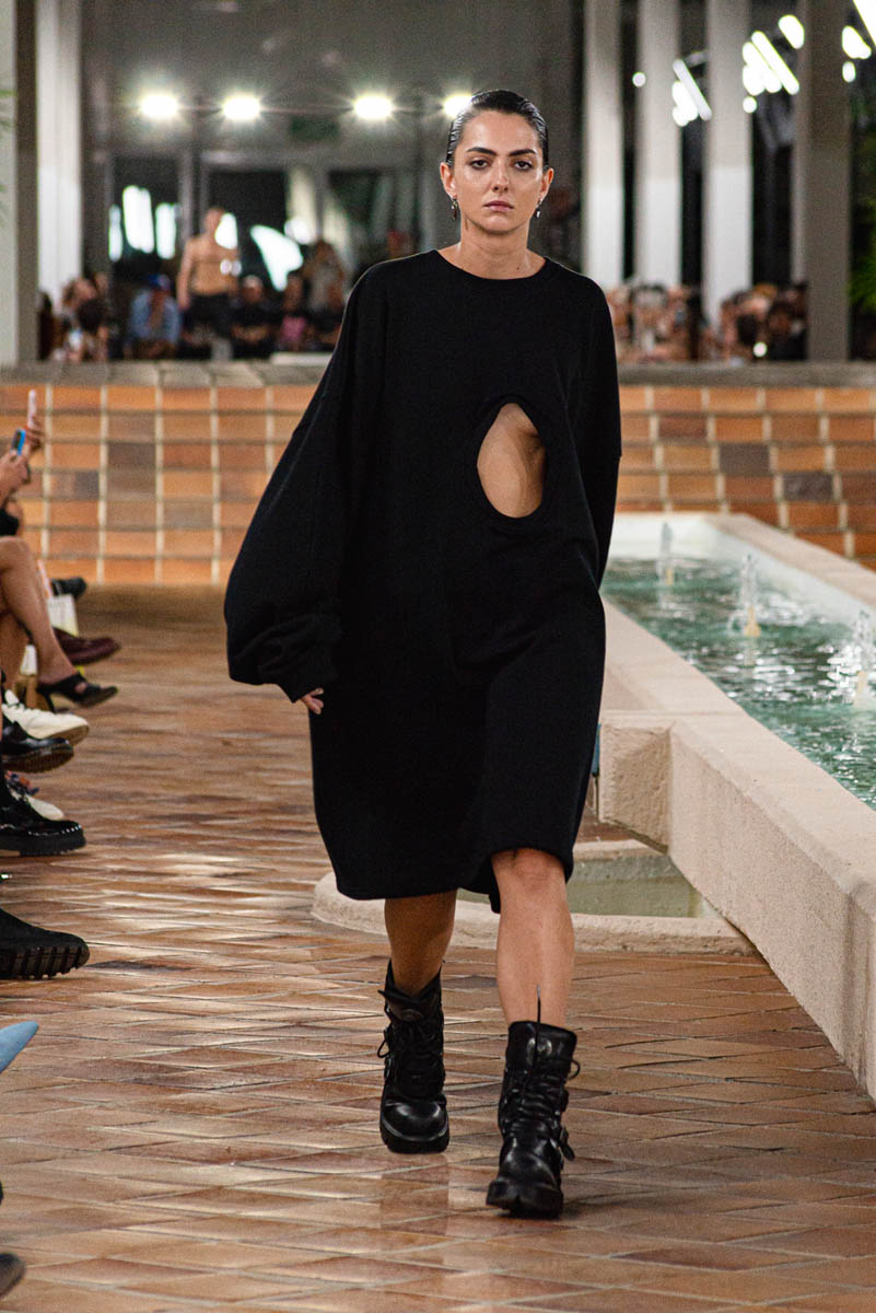 Acromatyx_Calma_003_KristenWicce_Desfile-24