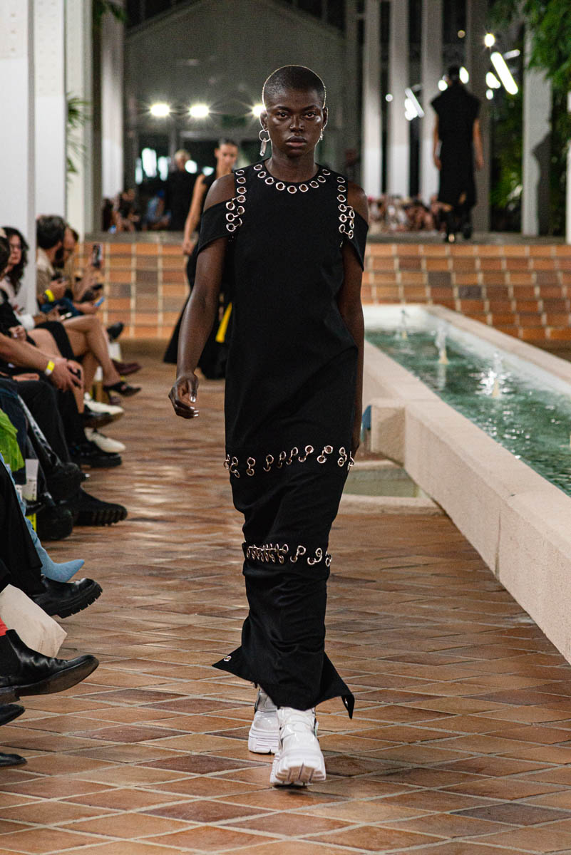 Acromatyx_Calma_003_KristenWicce_Desfile-26