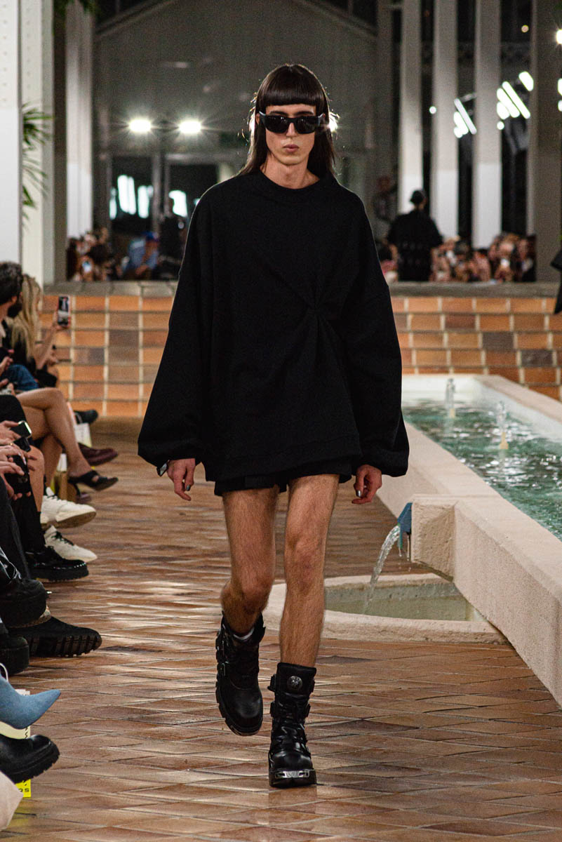 Acromatyx_Calma_003_KristenWicce_Desfile-30