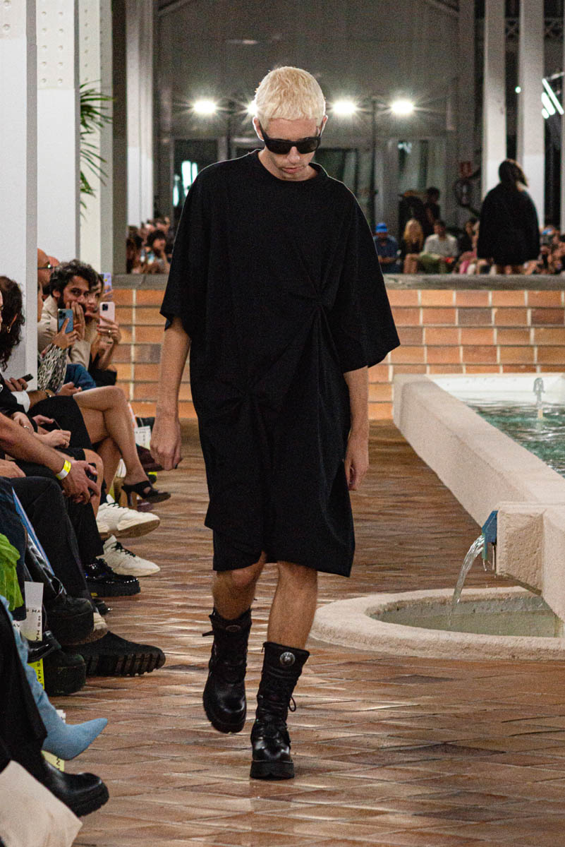 Acromatyx_Calma_003_KristenWicce_Desfile-32