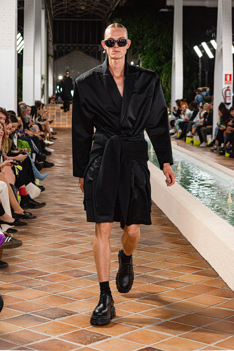 Acromatyx_Calma_003_KristenWicce_Desfile-37