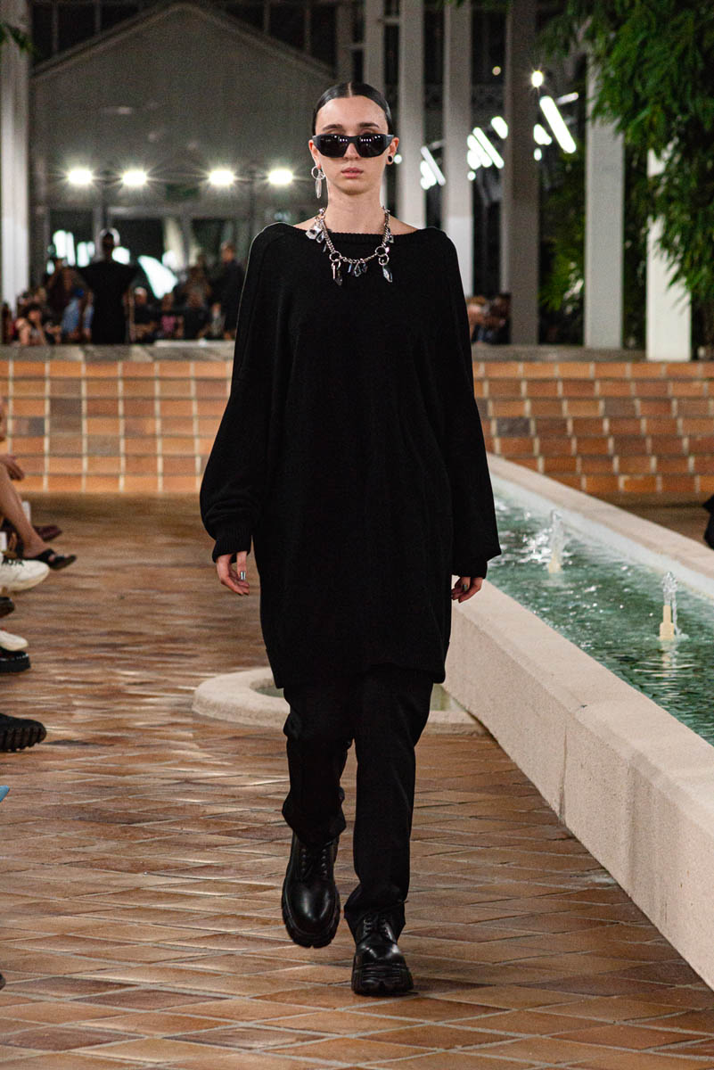 Acromatyx_Calma_003_KristenWicce_Desfile-40