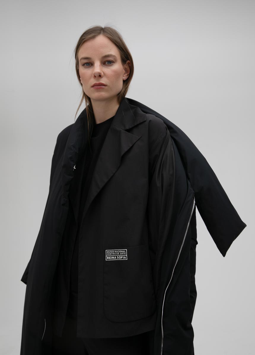 lola-casademunt-maite-museo-reina-sofia-uniformes-IMG_1697