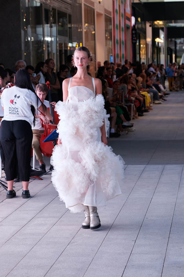 web-maria-lafuente-mbfwm-pv24-pablo-paniagua-0034