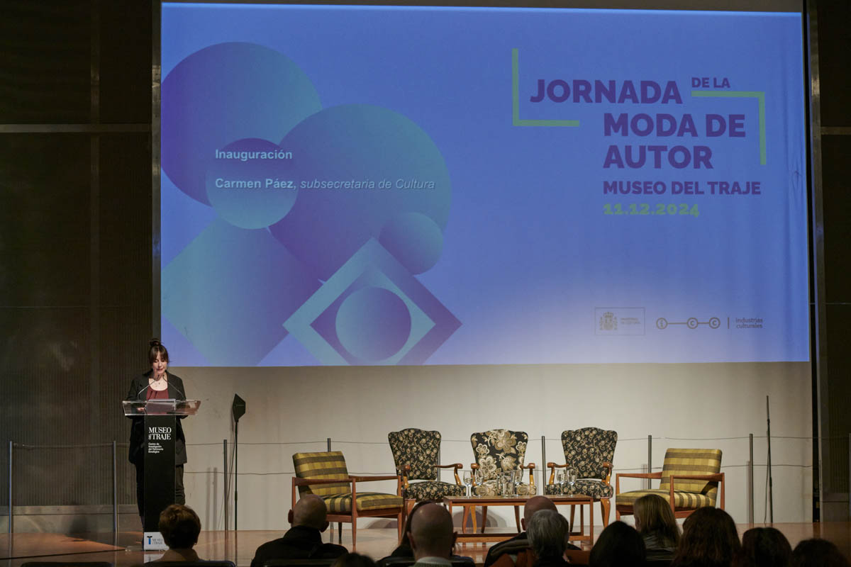 1-carmen-paez-subsecretaria-cultura-jornada-de-la-moda-de-autor-111224-0005