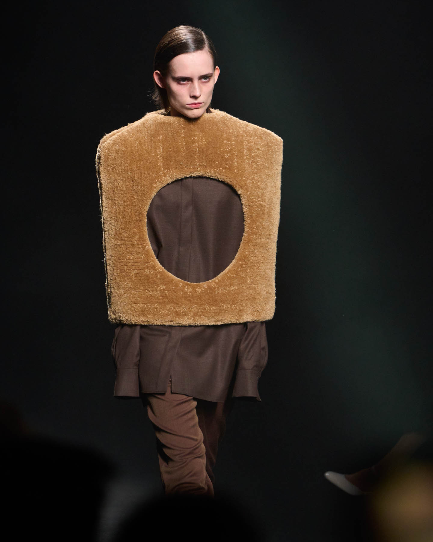 web-angel-schlesser-MBFWM-OI25-ACME-pablo-paniagua-0004