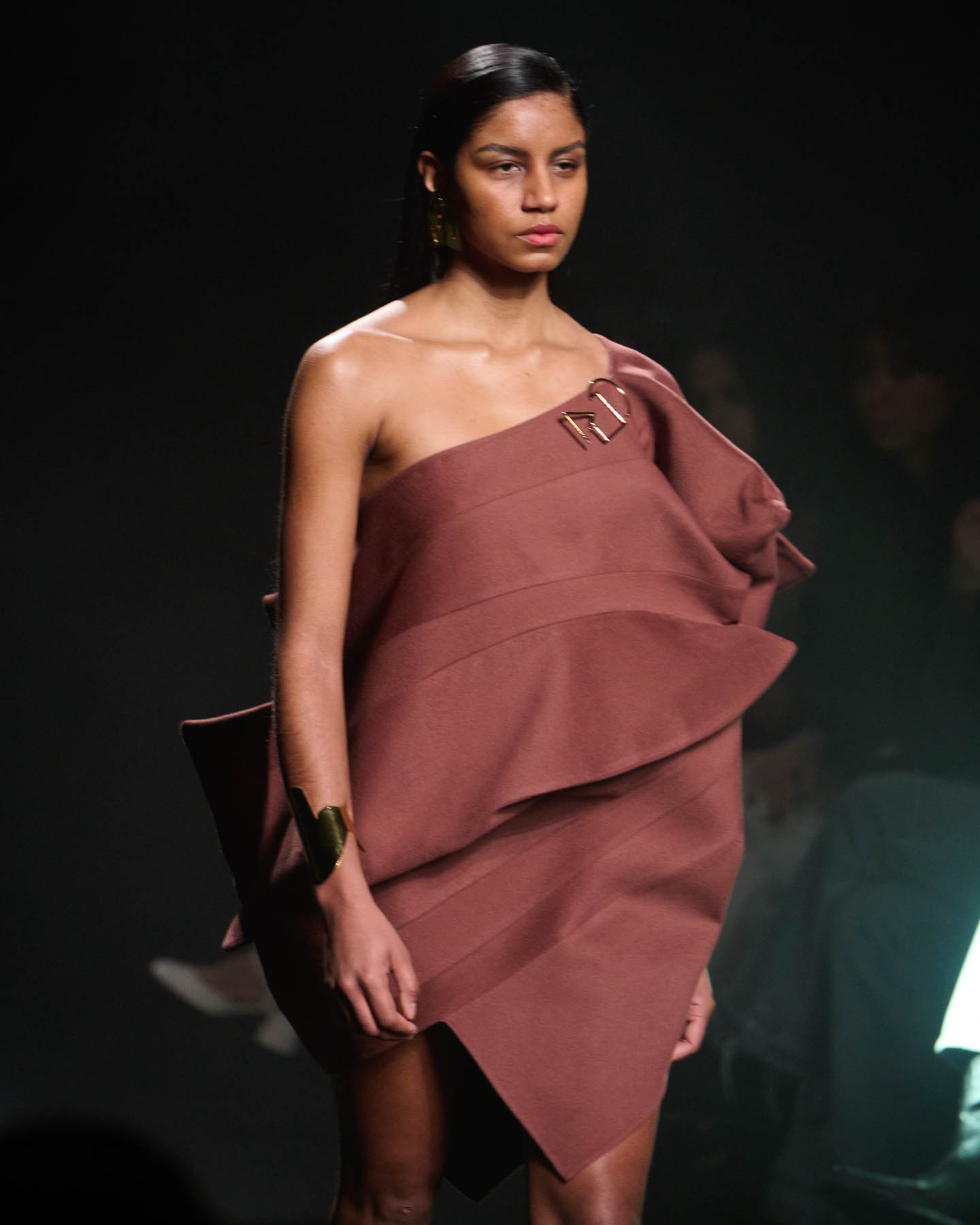 web-angel-schlesser-MBFWM-OI25-ACME-pablo-paniagua-0018