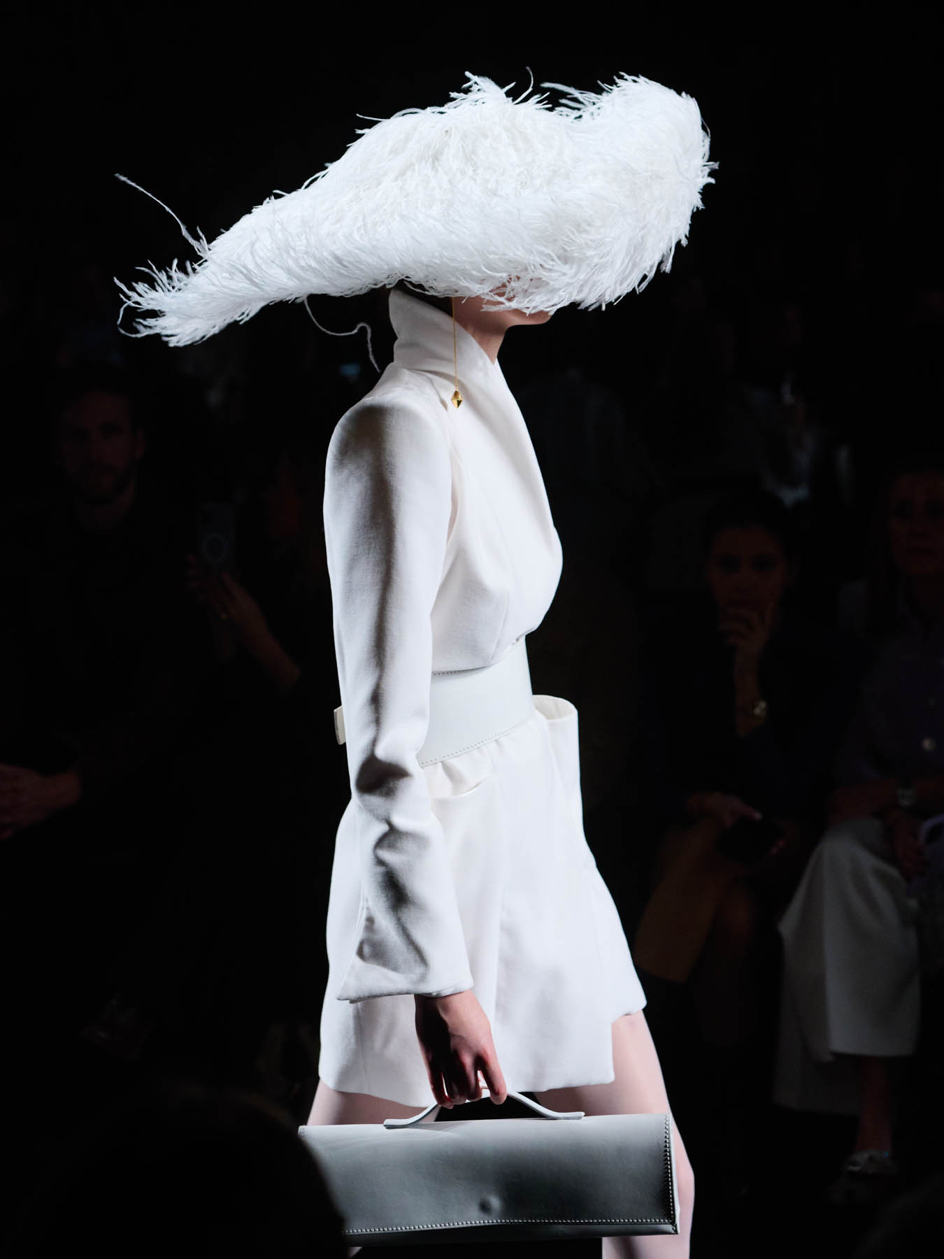 web-claro-couture-MBFWM-OI25-ACME-pablo-paniagua-0004