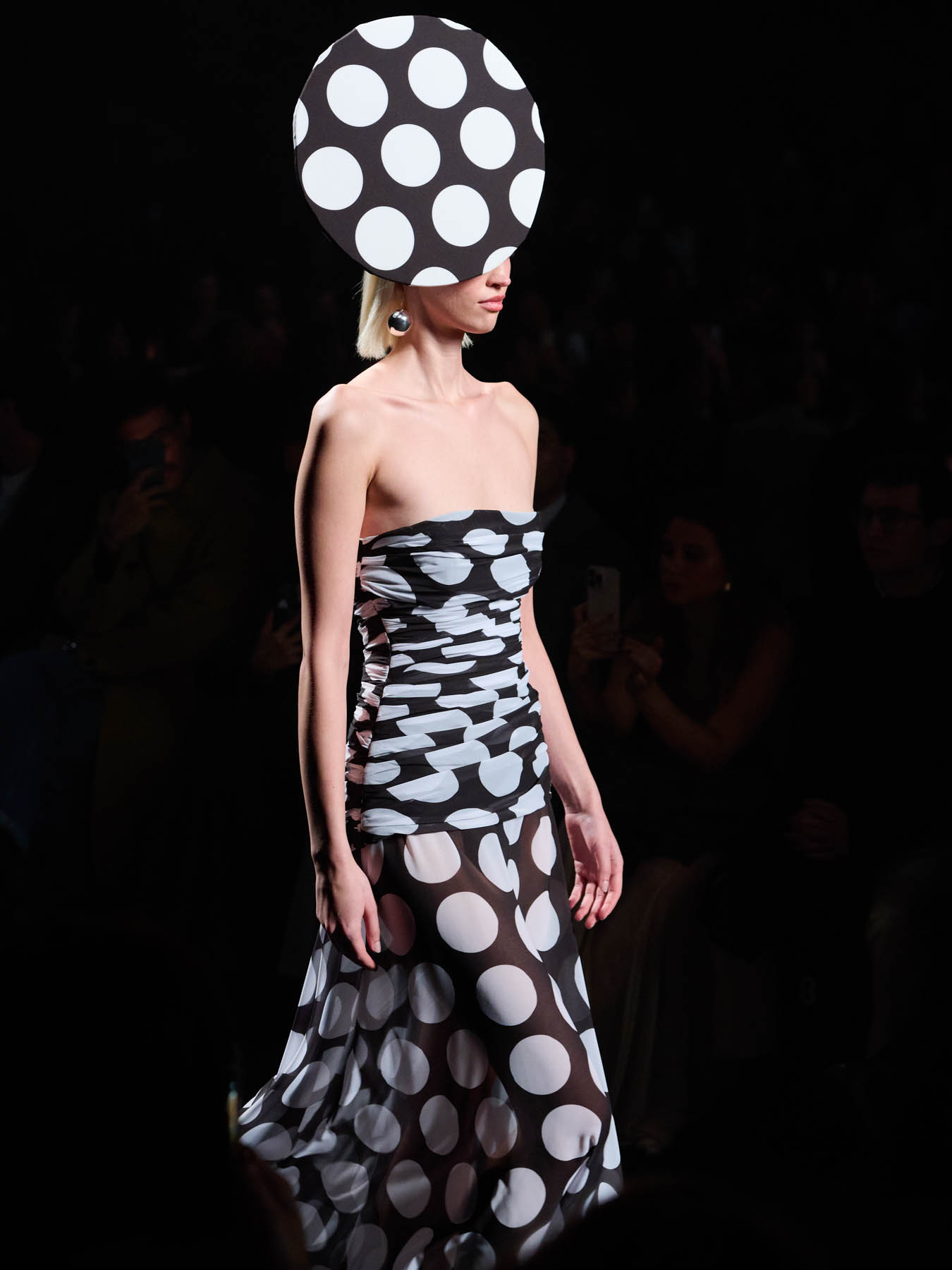 web-claro-couture-MBFWM-OI25-ACME-pablo-paniagua-0007