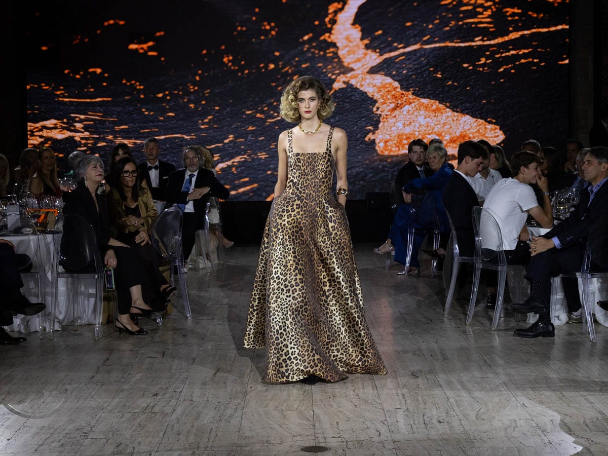 LOLA CASADEMUNT x RAFFEL - 20250508_RafelPagesGala_Desfile_2Z4A1219