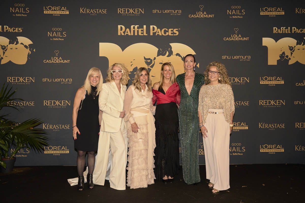 LOLA CASADEMUNT x RAFFEL - Generalitat_PilarDiaz_CarolPages_Hija_MariaEugeniaGay_NievesAlvarez_MaiteCasademunt