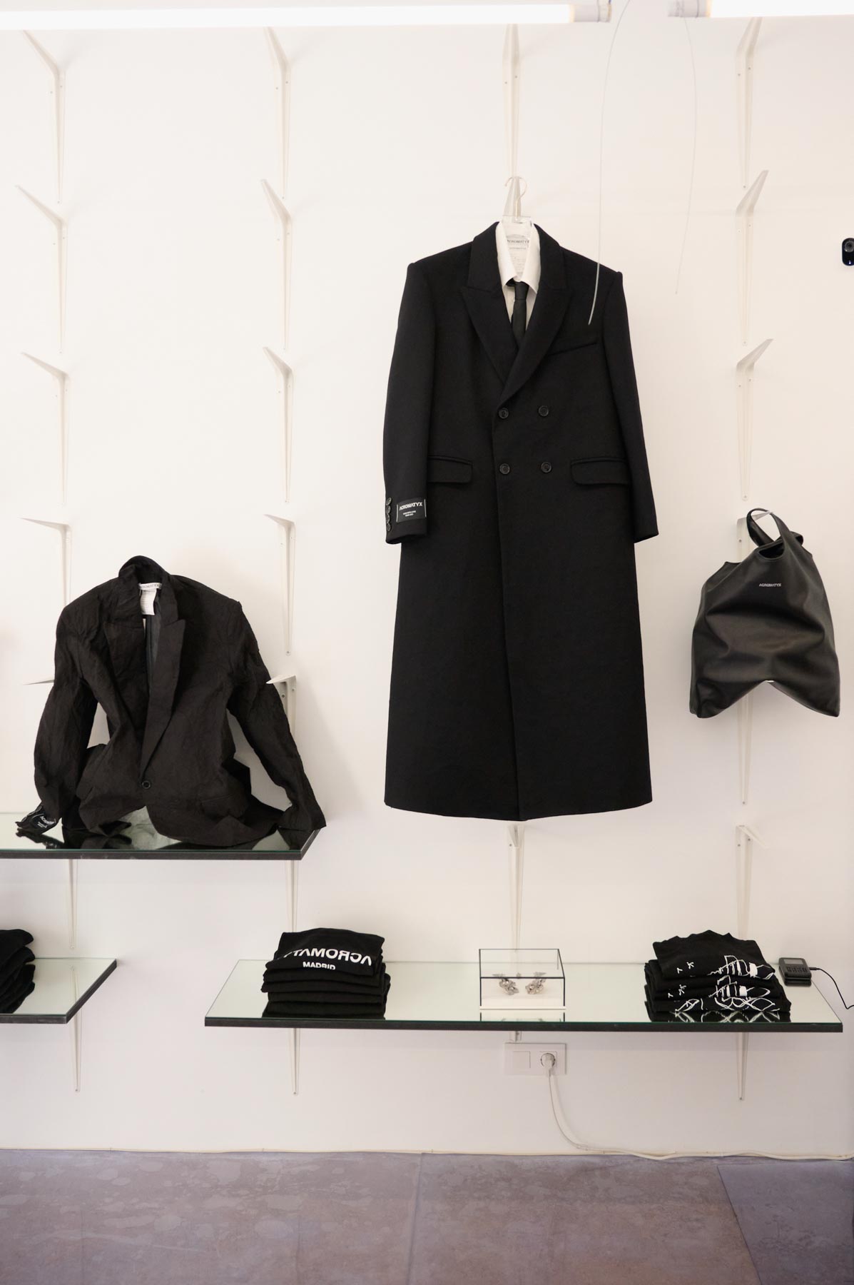 web-acromatyx-madrid-es-moda-0925-pablo-paniagua-0001