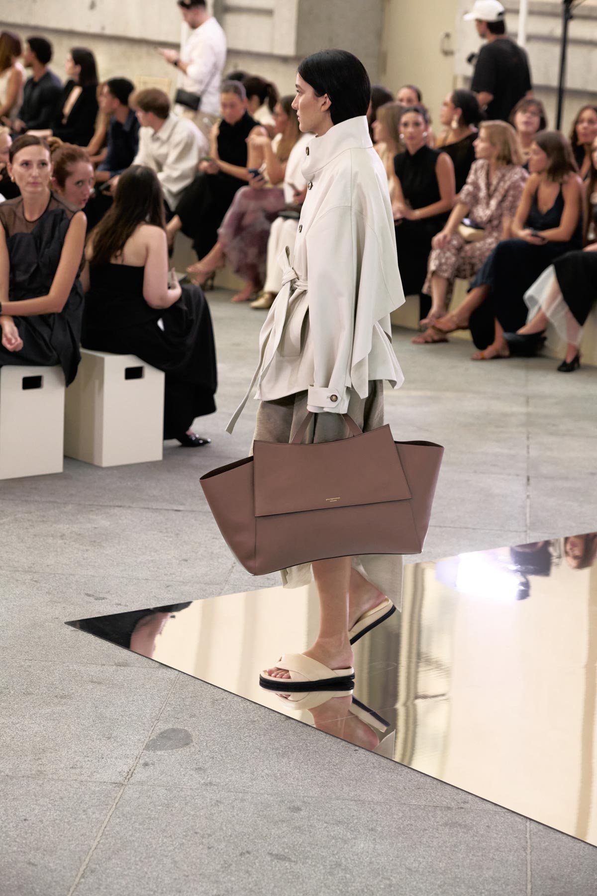 web-adolfo-dominguez-mbfwm-0925-acme-pablo-paniagua-0027