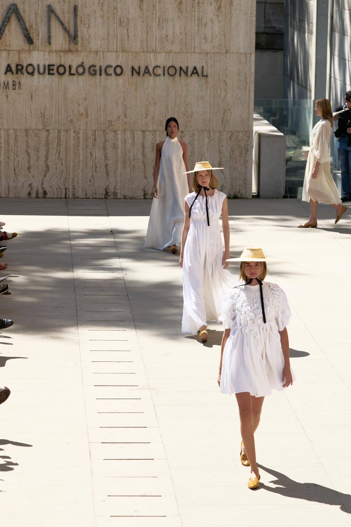 web-devota-lomba-madrid-es-moda-0925-pablo-paniagua-0063