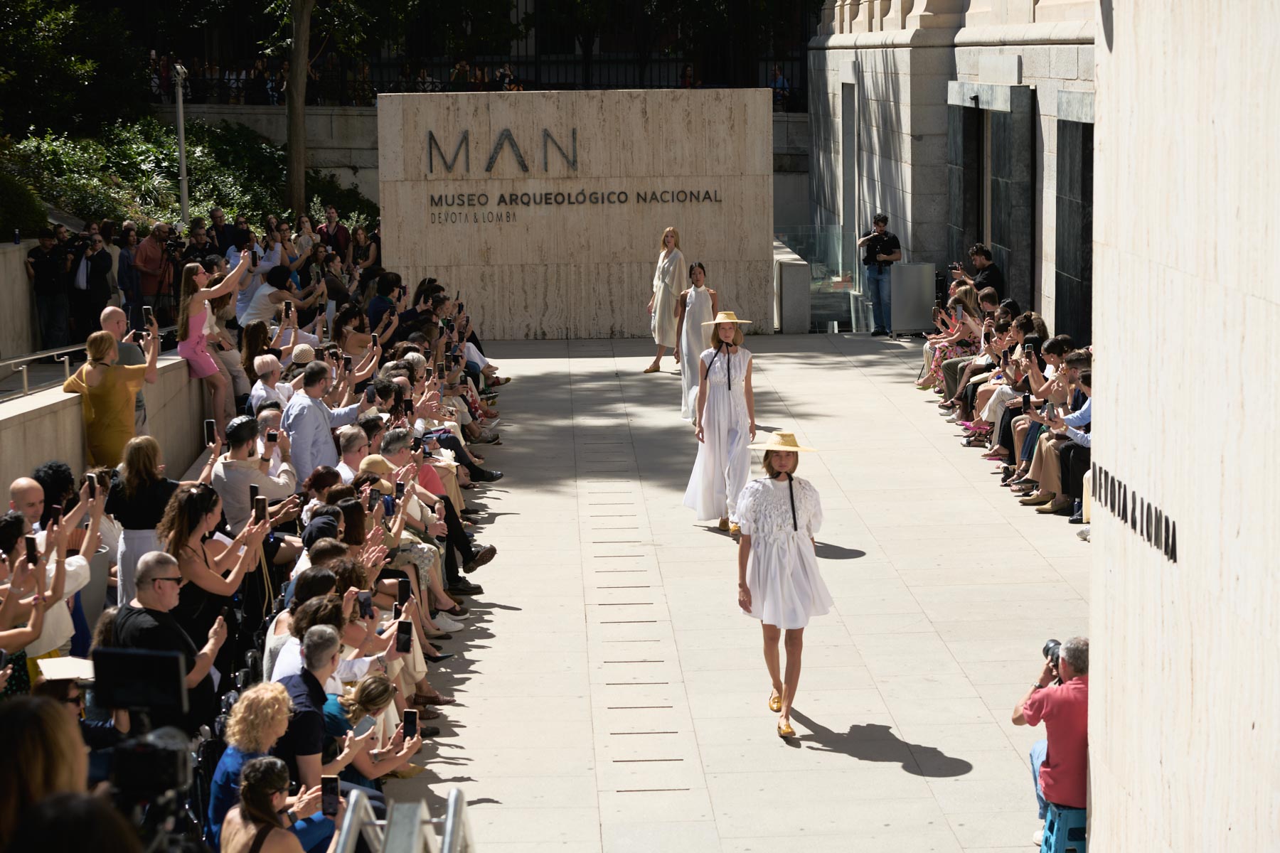 web-devota-lomba-madrid-es-moda-0925-pablo-paniagua-0064