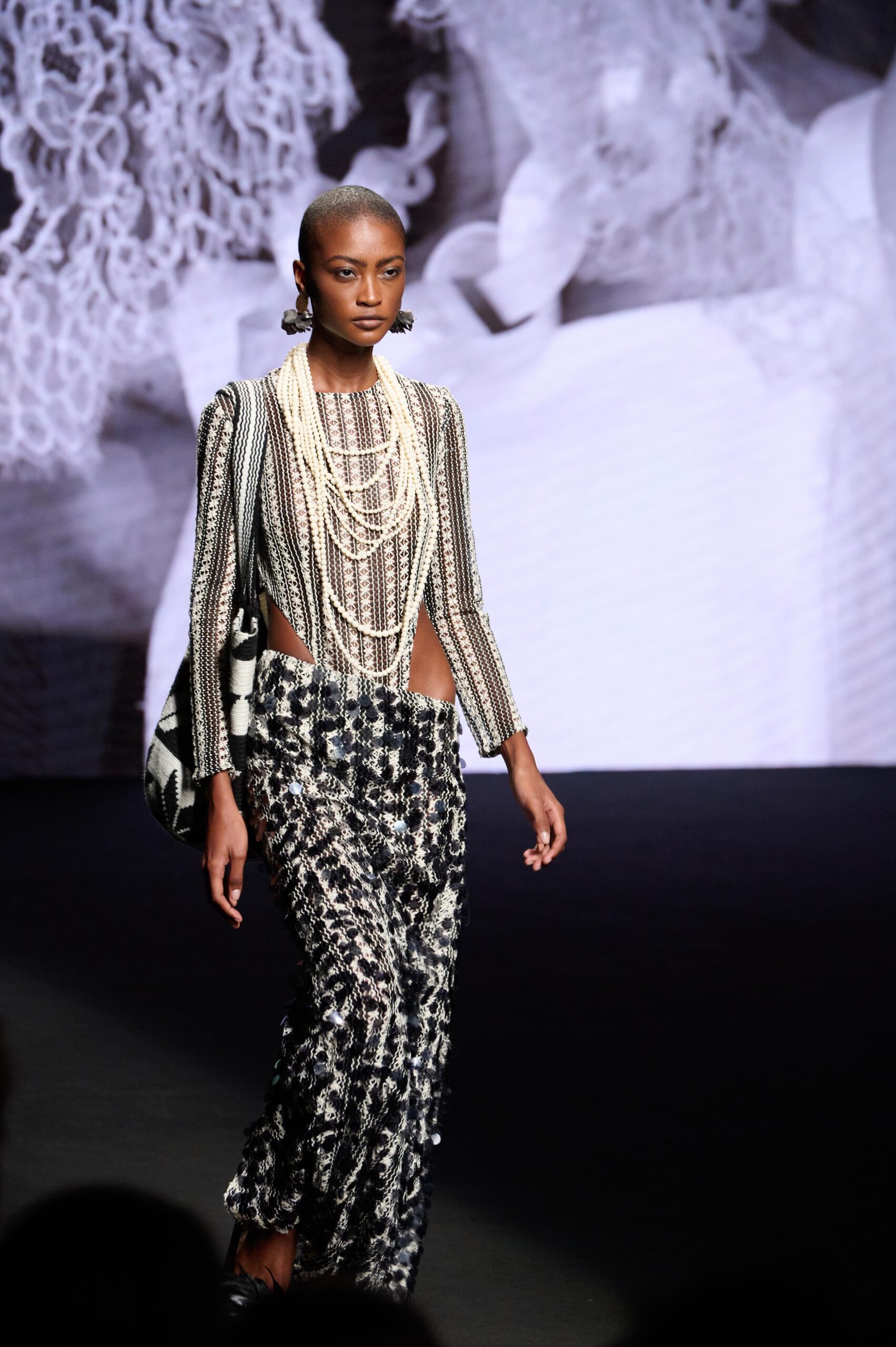 web-malne-pv26-mbfwm-0925-acme-pablo-paniagua-0009