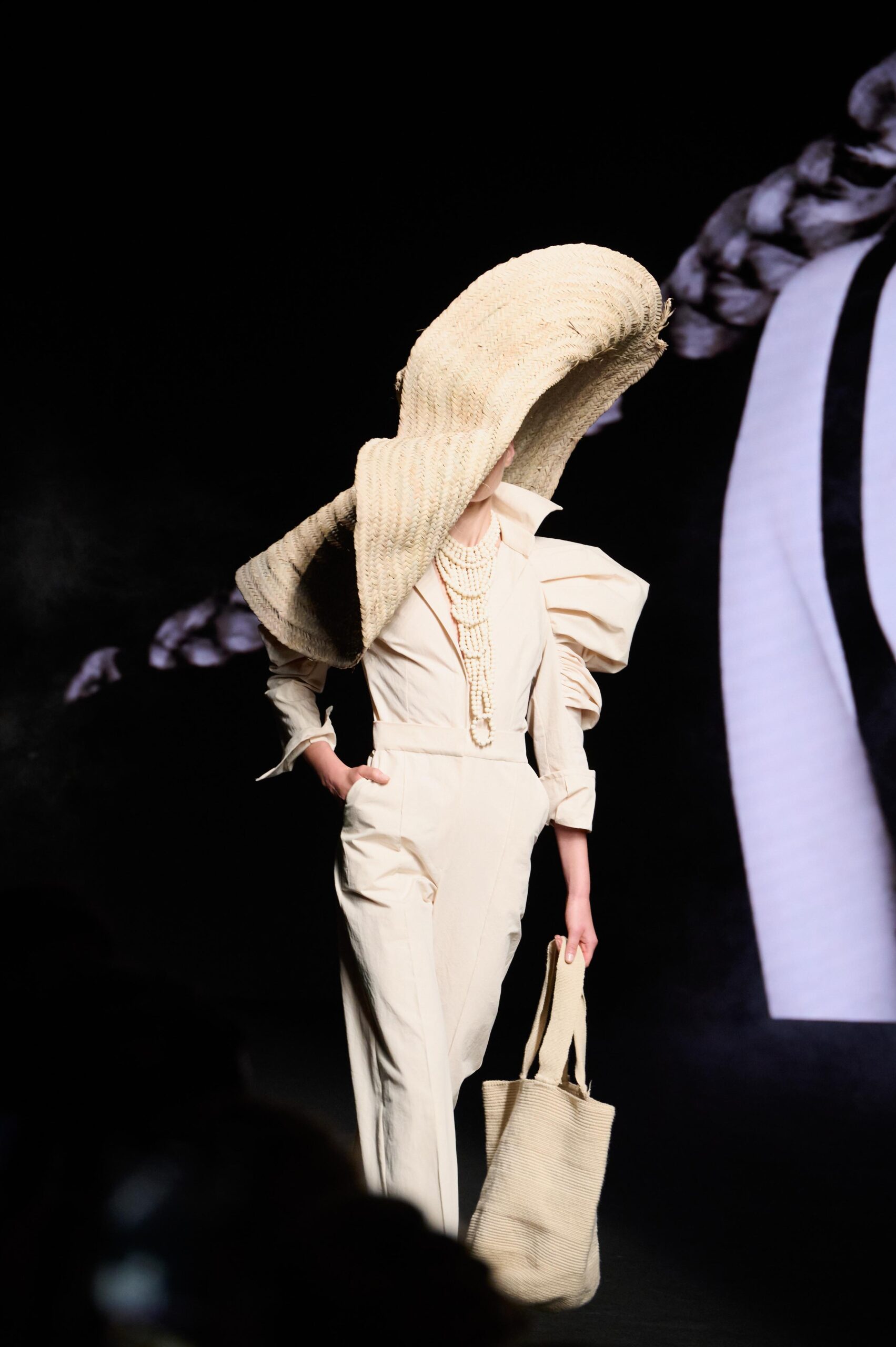 web-malne-pv26-mbfwm-0925-acme-pablo-paniagua-0011