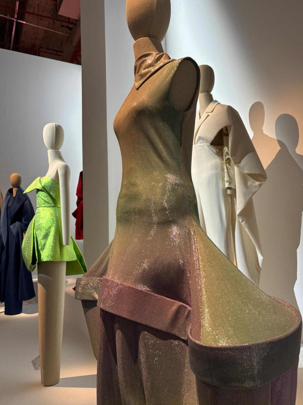 ERNESTO NARANJO_MENINA Dress COLLECTION 014