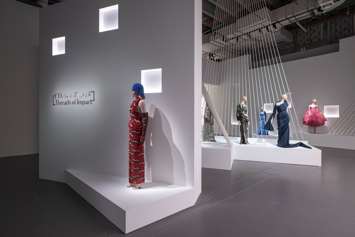 Threads of Impact Exhibtion_RCZ3480