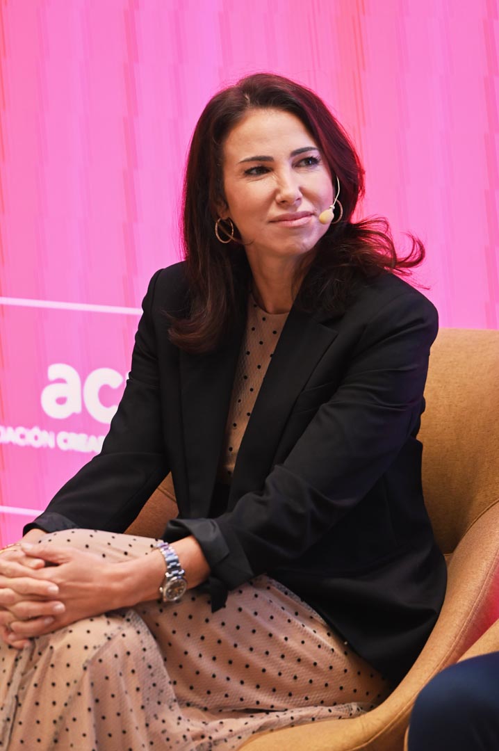 web-Ruth Díaz -presentación-informe-económico-acme-modaes-171125-0002