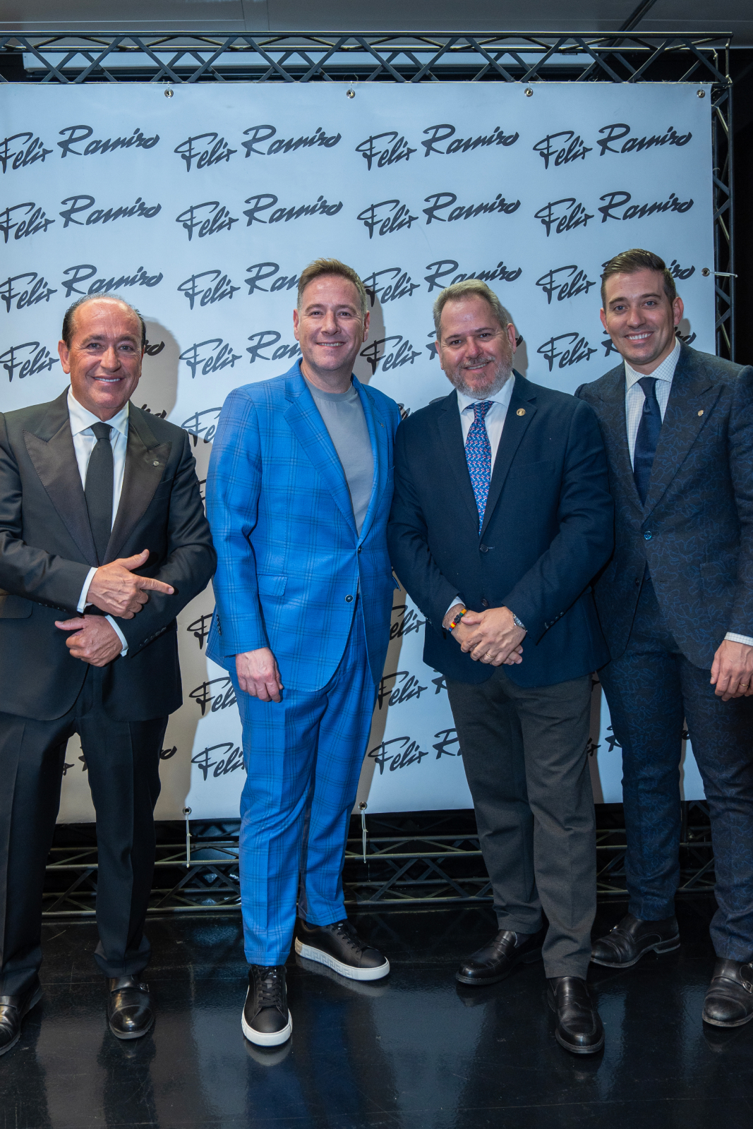 Felix Ramiro - El Corte Inglés Castellón- corner - _A749065