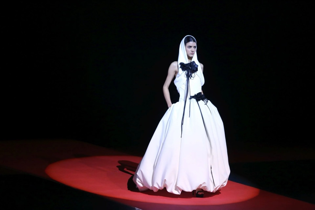 pasarela-campoamor-2025-11