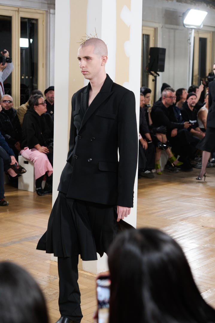 web-acromatyx-mbfwm-oi26-acme-pablopaniagua-0008