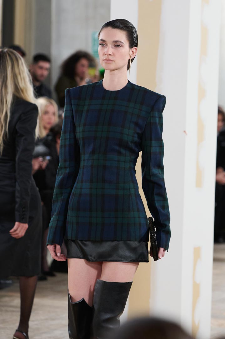 web-acromatyx-mbfwm-oi26-acme-pablopaniagua-0013