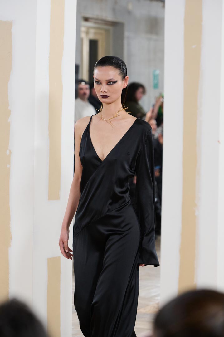 web-acromatyx-mbfwm-oi26-acme-pablopaniagua-0016