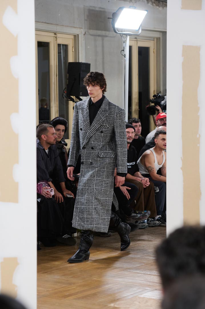 web-acromatyx-mbfwm-oi26-acme-pablopaniagua-0040