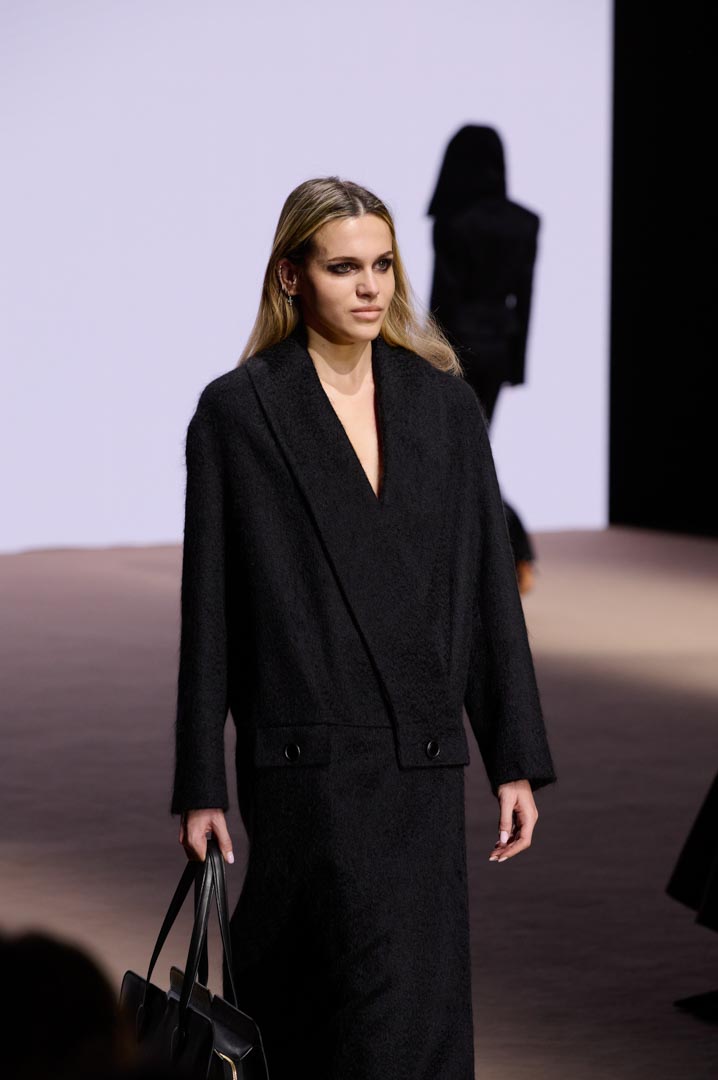 web-angel-schlesser-mbfwm-oi26-acme-pablopaniagua-0011