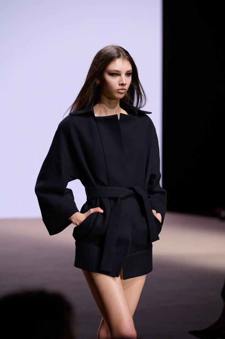 web-angel-schlesser-mbfwm-oi26-acme-pablopaniagua-0016