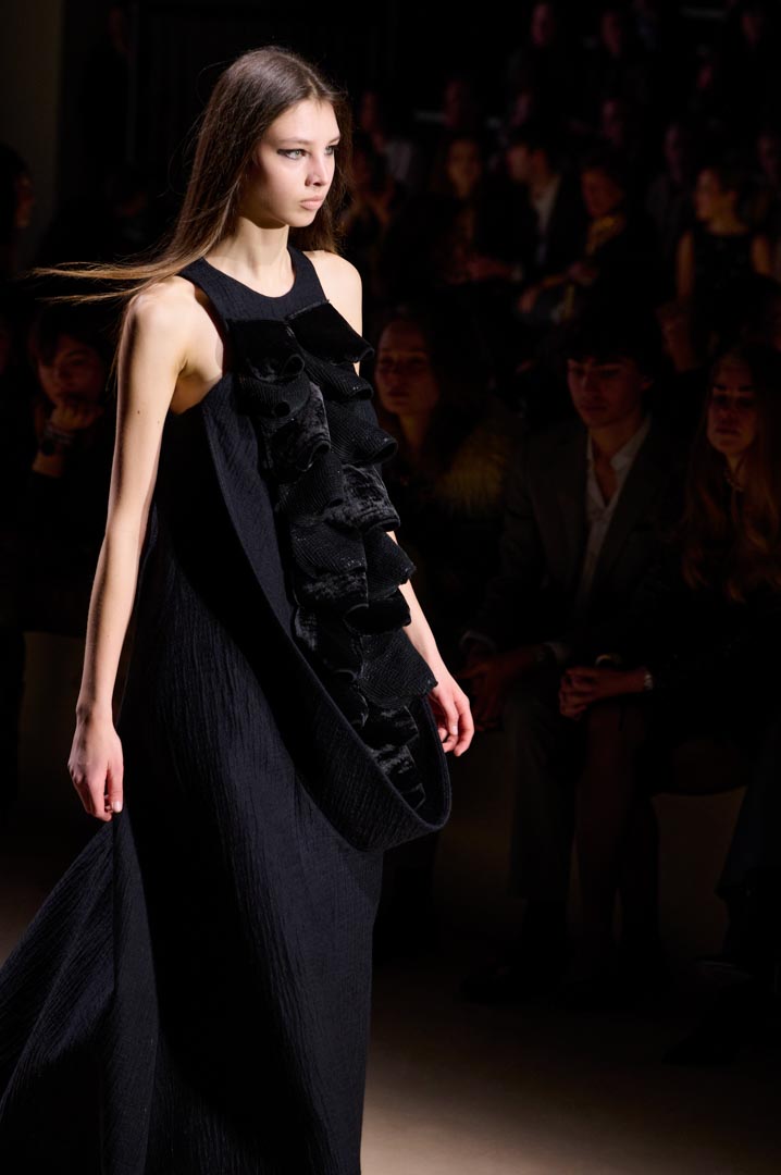 web-angel-schlesser-mbfwm-oi26-acme-pablopaniagua-0024