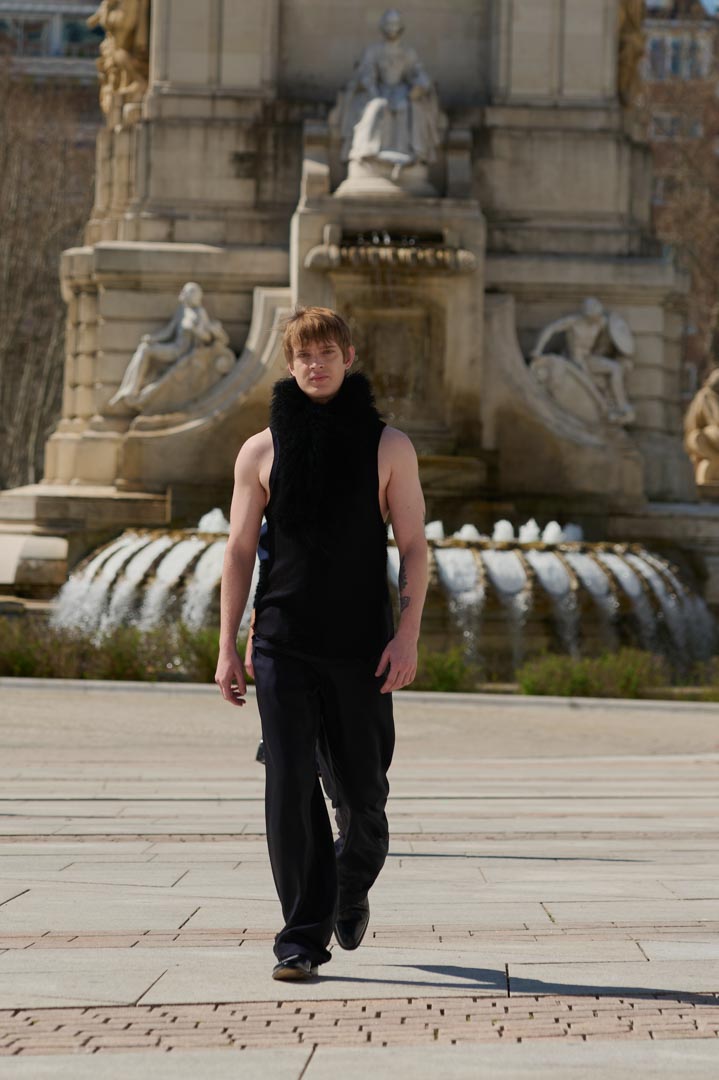 web-desfile-evento-inaugural-omoda-madrid-es-moda-0326-express-pablo-paniagua-0025