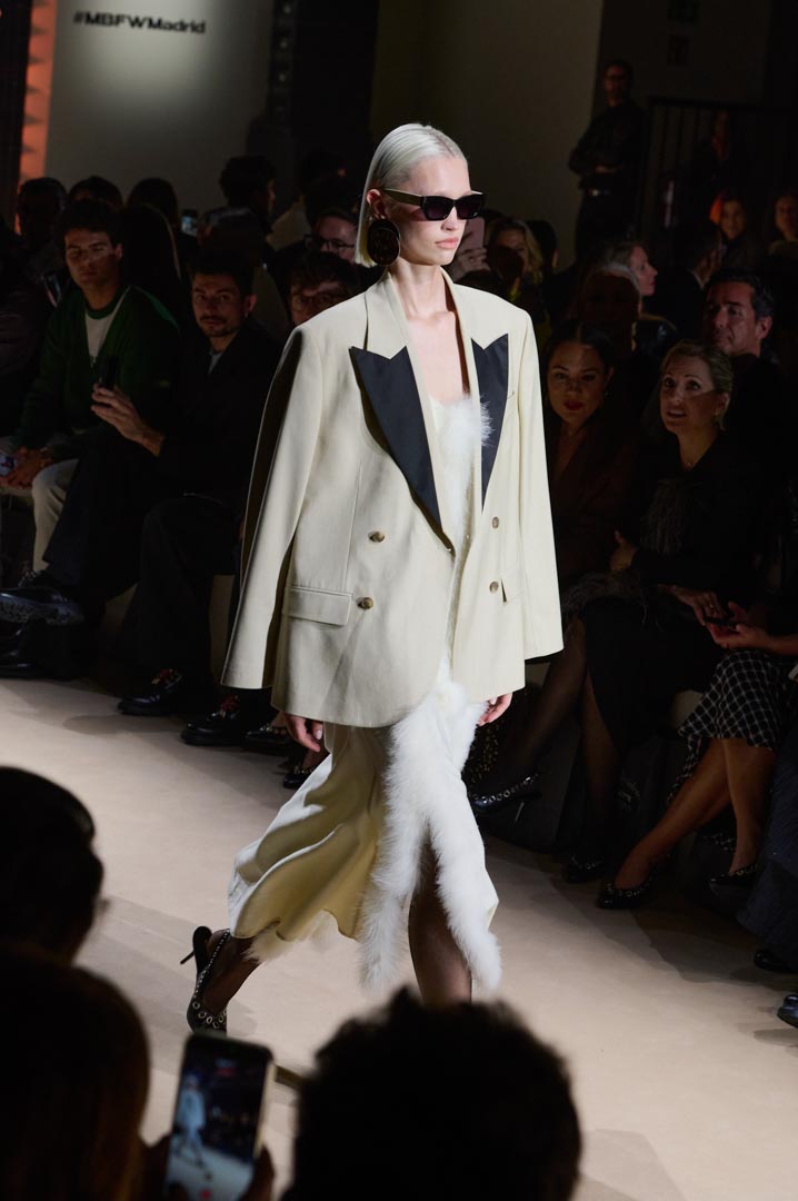 web-erroz-mbfwm-oi26-acme-pablopaniagua-0015