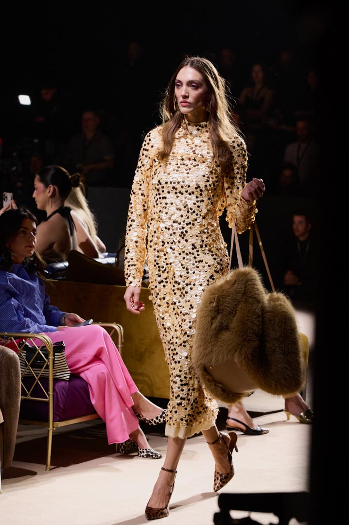 web-lola-casademunt-mbfwm-oi26-acme-pablopaniagua-0019