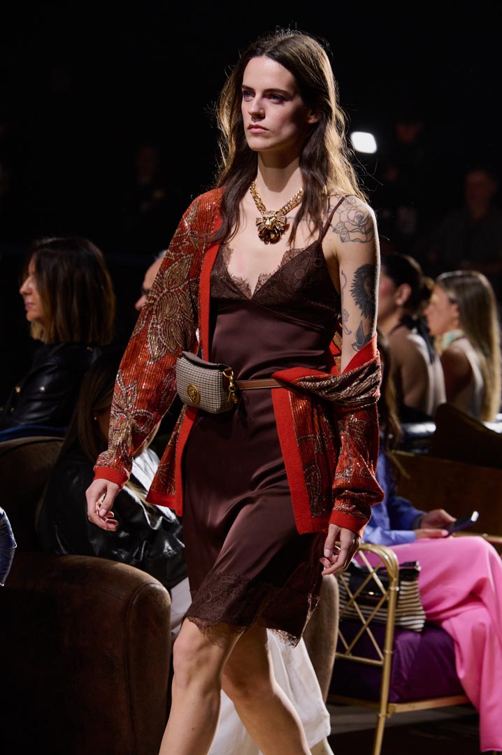 web-lola-casademunt-mbfwm-oi26-acme-pablopaniagua-0021