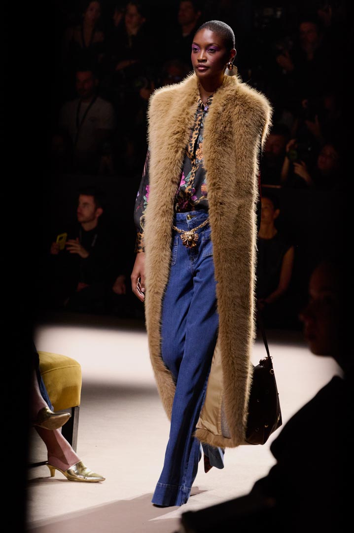 web-lola-casademunt-mbfwm-oi26-acme-pablopaniagua-0023