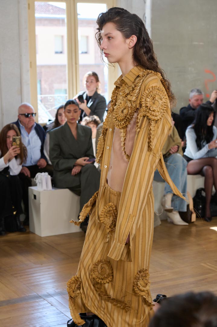 web-mane-mane-mbfwm-oi26-acme-pablopaniagua-0013