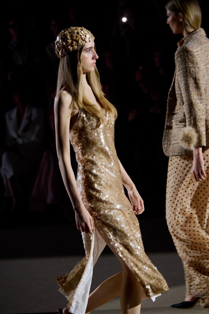 web-mechen-tomas-mbfwm-oi26-acme-pablopaniagua-0008